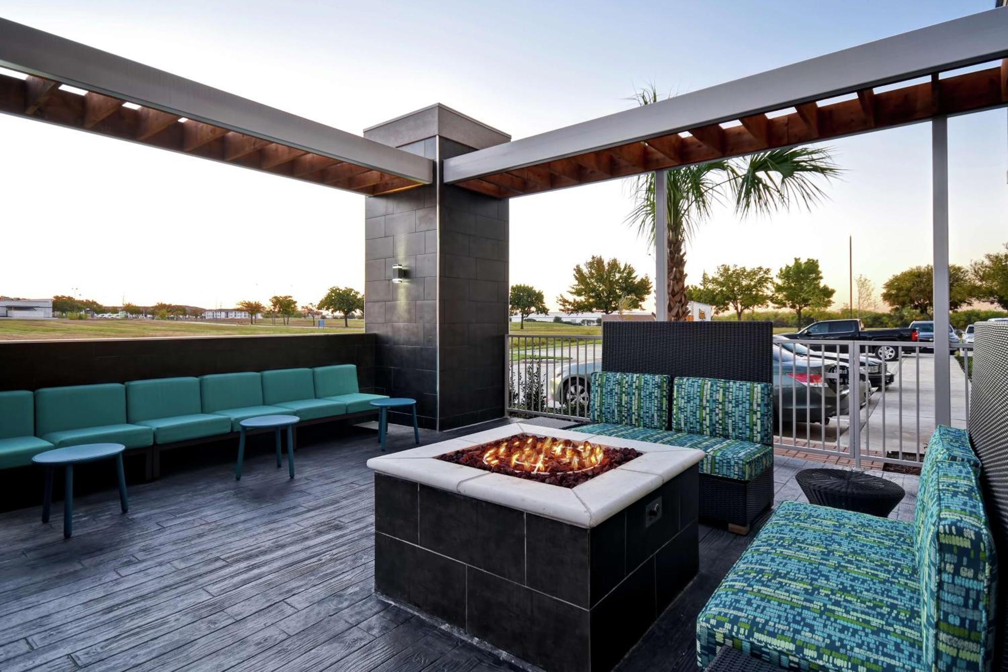 Home2 Suites By Hilton Fort Worth Fossil Creek Екстер'єр фото